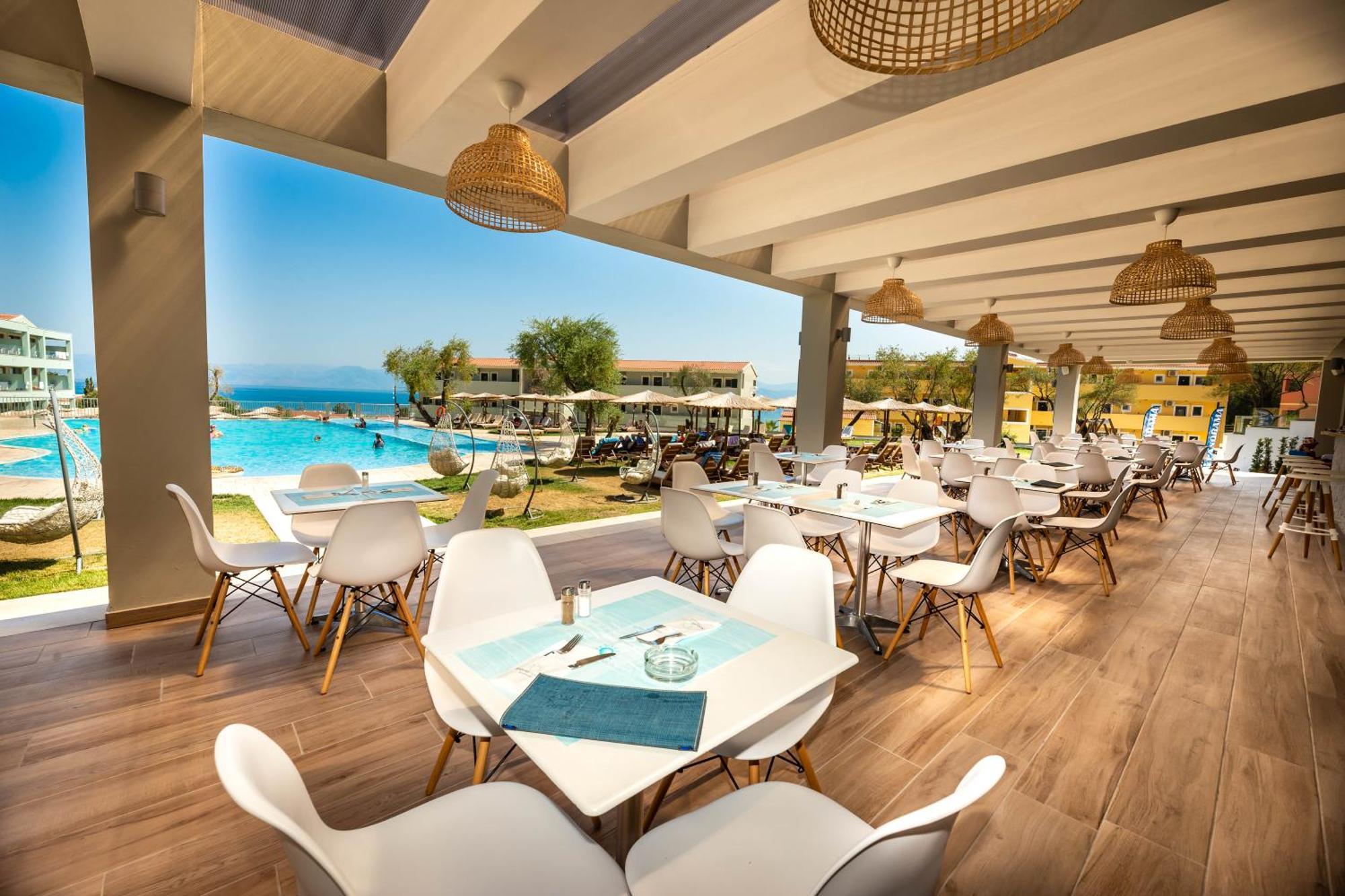 Robolla Beach Aparthotel Roda  Dış mekan fotoğraf